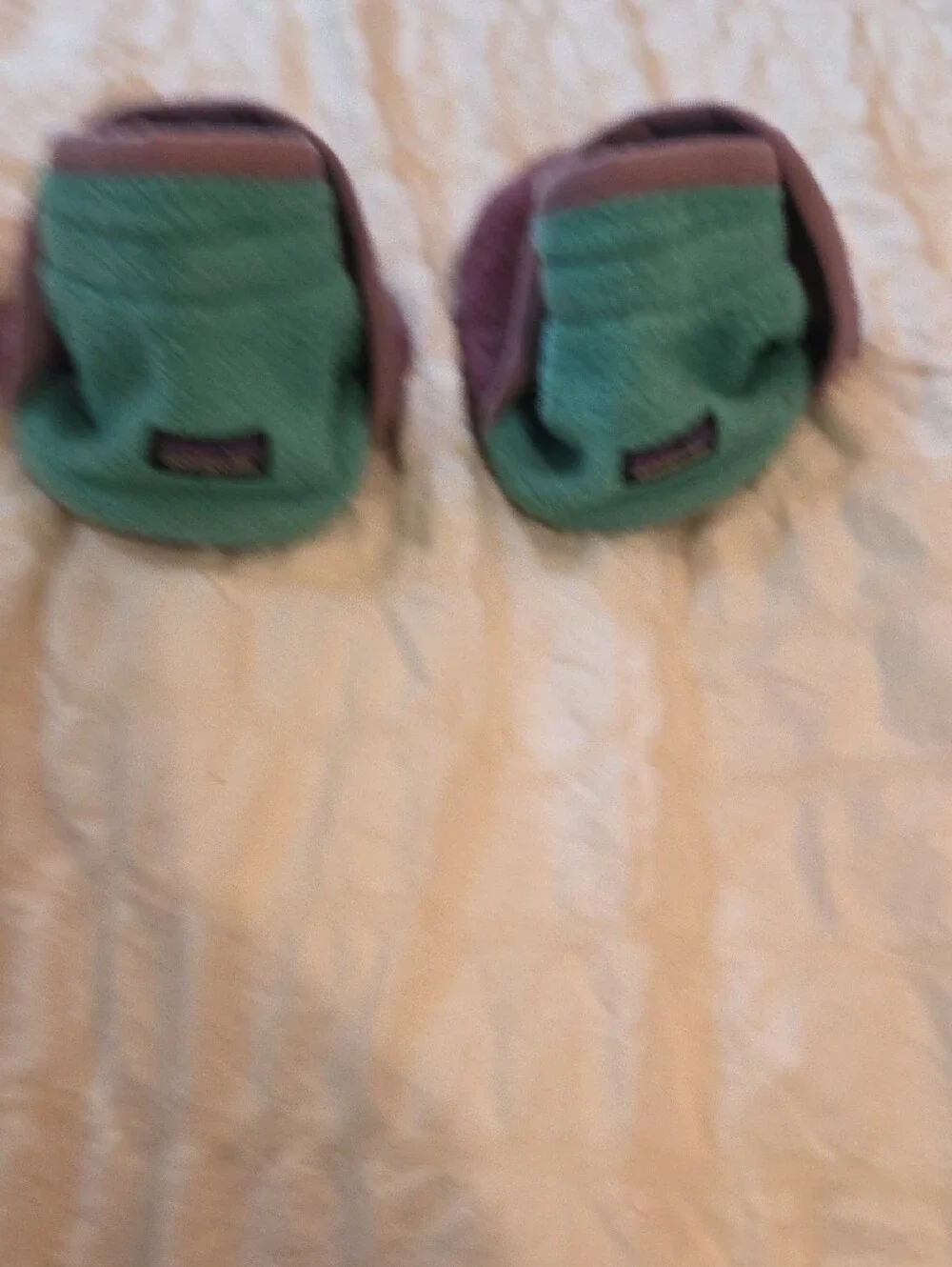 Patagonia Kids Purple Slip-On Slippers with Green Interior